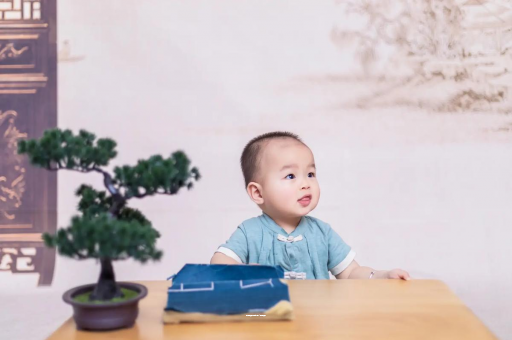 巴音郭楞6个月的宝宝